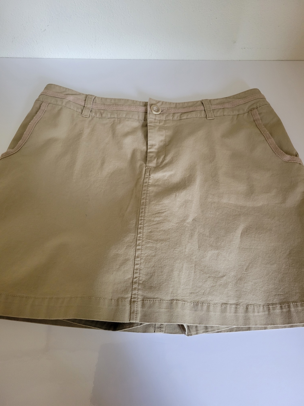 Dockers Petite Khaki/Tan Skort